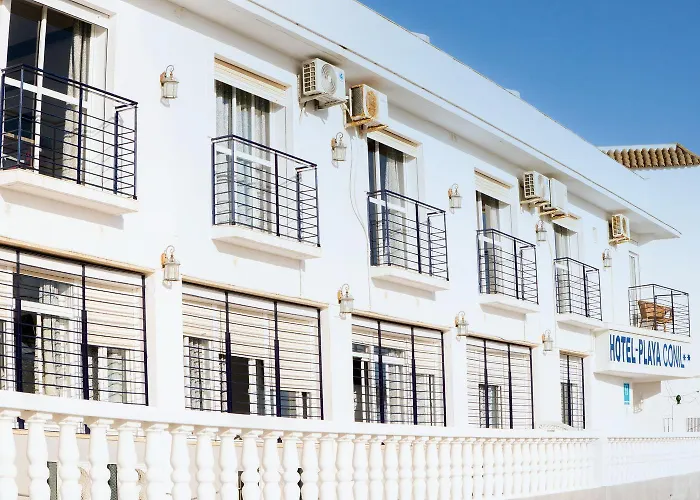 Playa Conil - Beachfront & 酒店 *