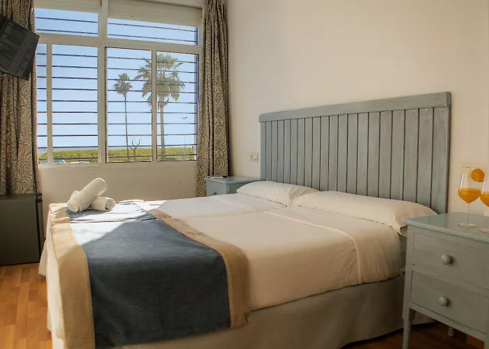 酒店 Playa Conil - Beachfront & 科尼尔-德拉弗龙特拉